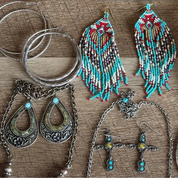 28 Piece Western Statement Jewelry Bundle - Squash Blossom Bracelets Earrings - Picture 9 of 13